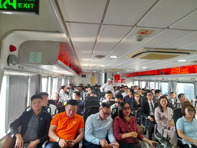Tàu cao tốc cánh ngầm Greelines