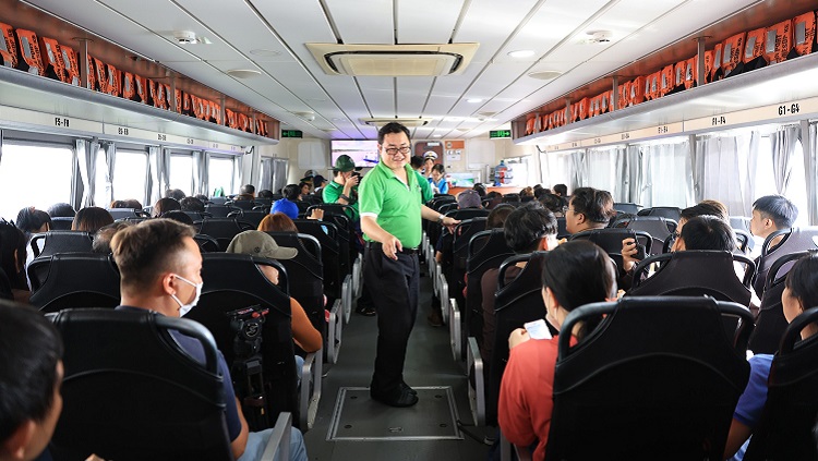 Vé tàu cao tốc cánh ngầm 