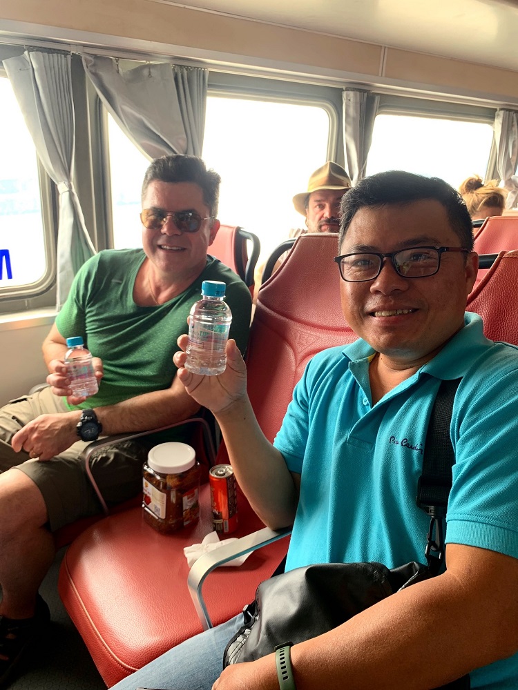 Tàu cánh ngầm có say sóng không